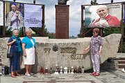 01 Przy ołtarzu Jana Pawła II